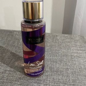 Victoria Secret Love Spell Body Mist 8.4 oz